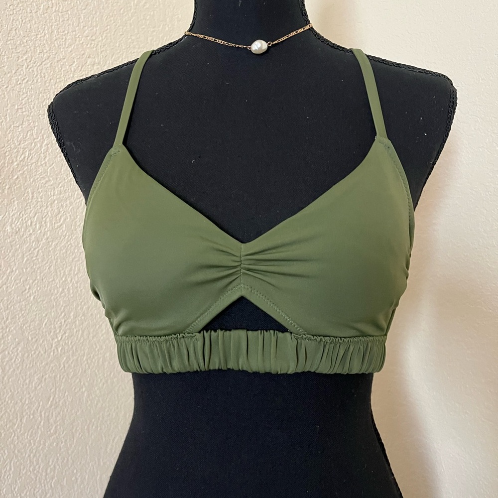 SHADE AND SHORE BIKINI TOP